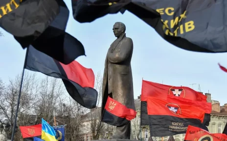 Пам'ятник Степану Бандері у Львові