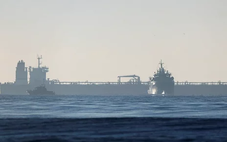 Французькі ВМС перенаправили танкер, який, як підозрюється, належить до російського «тіньового флоту», до порту Марсель-Фос