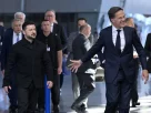 Президент України Володимир Зеленський (ліворуч) та генеральний секретар НАТО Марк Рютте у штаб-квартирі НАТО в Брюсселі 18 червня