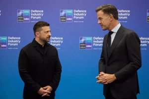 Президент України Володимир Зеленський зустрічається з генеральним секретарем НАТО Марком Рютте на саміті в Туреччині 7 липня 2026 року