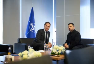 Генеральний секретар НАТО Марк Рютте та президент України Володимир Зеленський в Анкарі