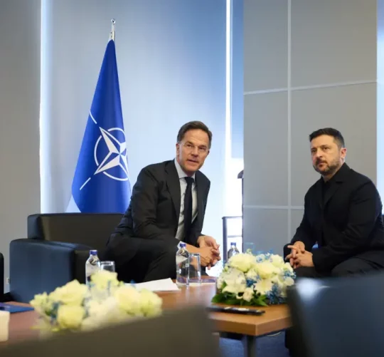 Генеральний секретар НАТО Марк Рютте та президент України Володимир Зеленський в Анкарі