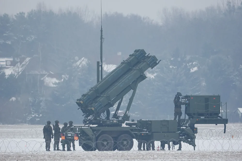 6 лютого 2023 року у Варшаві було розгорнуто ракетні комплекси «Патріот», придбані у США