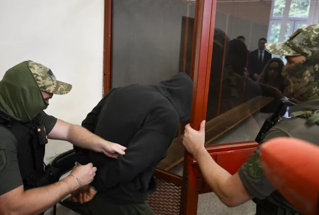 Одного з підозрюваних у вбивстві Анастасії Березовської у четвер доставили до суду в Києві для проведення судового засідання
