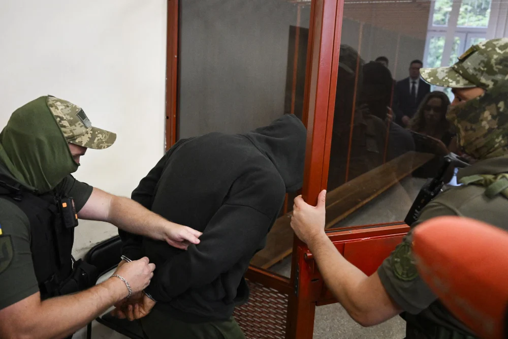 Одного з підозрюваних у вбивстві Анастасії Березовської у четвер доставили до суду в Києві для проведення судового засідання