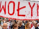 Учасники маршу у Варшаві вшановують пам’ять жертв Волинської різанини 1943 року, під час якої Українська повстанська армія вбила близько 100 000 поляків