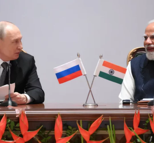 Президент Росії Володимир Путін та прем'єр-міністр Індії Нарендра Моді беруть участь у Індійсько-російському бізнес-форумі в Нью-Делі, Індія, 5 грудня 2025 року