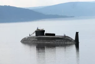 Російський атомний підводний човен «Юрій Долгорукий»