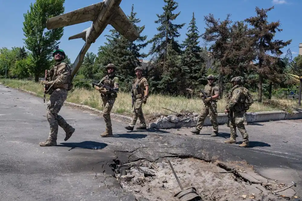 На Донецькому напрямку воюють українські військові