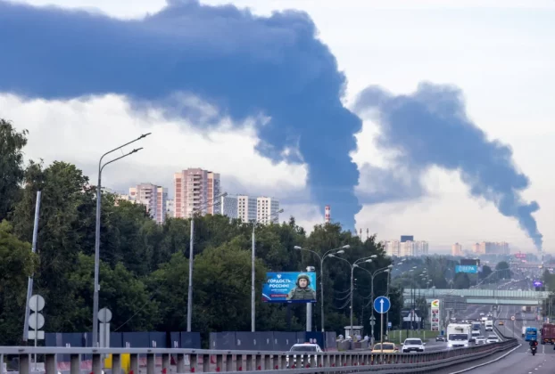 Над Подольськом у Московській області здіймаються стовпи диму після масштабного удару українських дронів