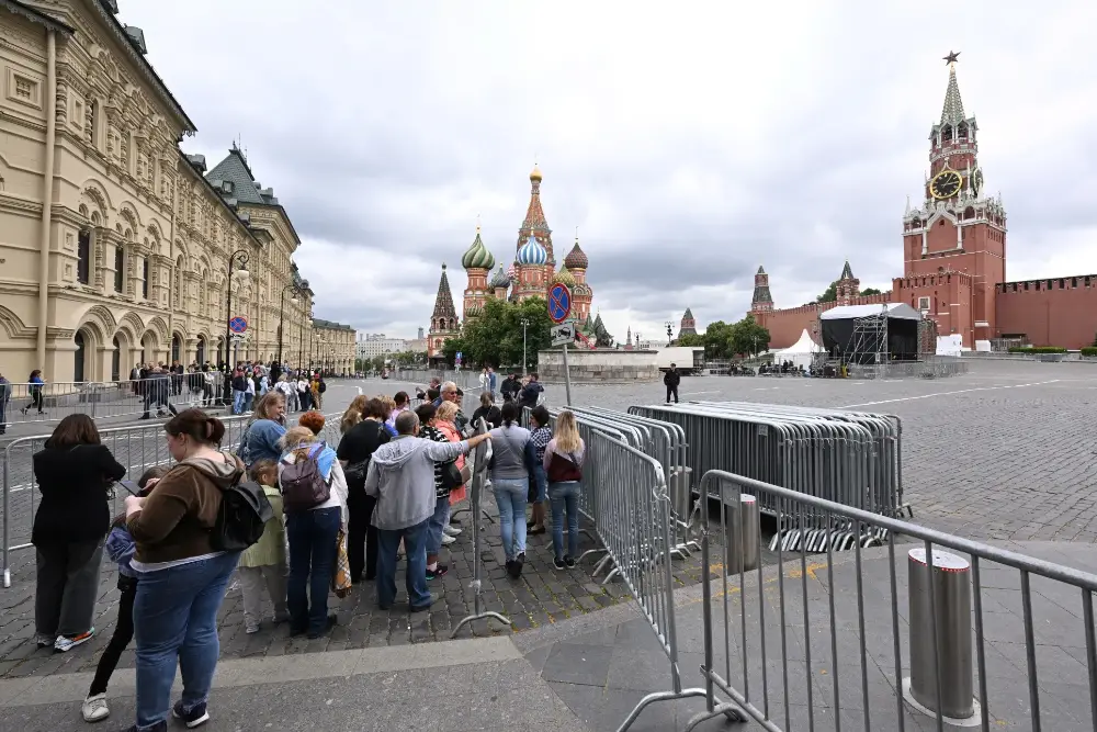 Червона площа біля Кремля у Москві