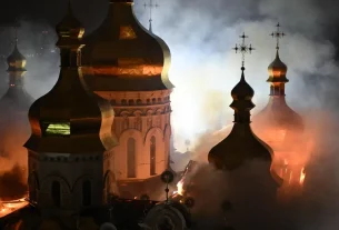 фото влучання у Успенський собор Києво-Печерської Лаври