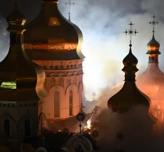 фото влучання у Успенський собор Києво-Печерської Лаври