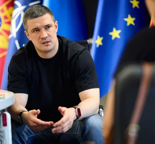 У січні Михайло Федоров обійняв посаду четвертого міністра оборони з моменту початку повномасштабного вторгнення Росії в Україну. | Міністерство оборони України