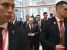 Володимир Путін в оточенні охоронців