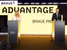 Ірина Заболотна, операційний директор Brave1, та Джо Мюллер, член виконавчого комітету Airbus Defence and Space, підписують угоду про стратегічне співробітництво в рамках ініціативи Brave Prime під час заходу Brave1 Advantage у Києві