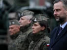 Віце-прем'єр-міністр і міністр національної оборони Владислав Косіняк-Камиш у Битомі, Польща, 21 листопада 2025 року
