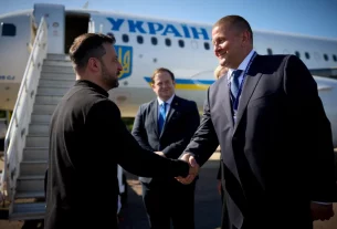 Зеленський та Залужний вітають один одного