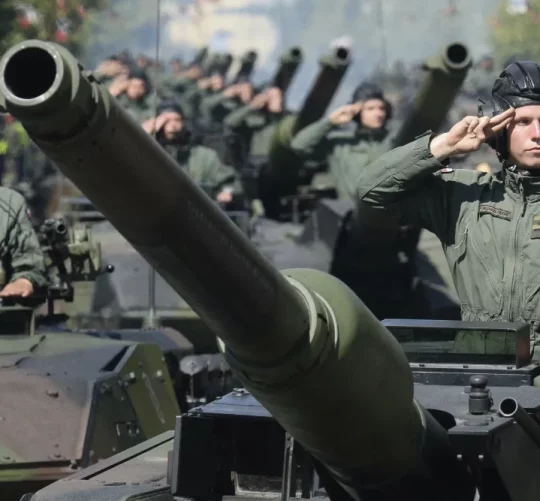 Масштабне постачання танків до України