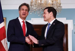 Державний секретар США Марко Рубіо зустрічається з міністром закордонних справ Великої Британії Едом Мілібандом у Державному департаменті у Вашингтоні, округ Колумбія, США, 5 серпня 2026 року