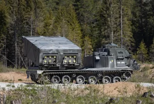 Реактивна система залпового вогню M270