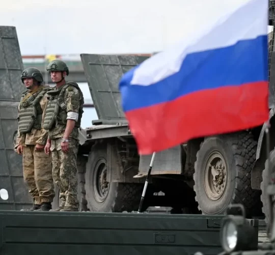 російські військові