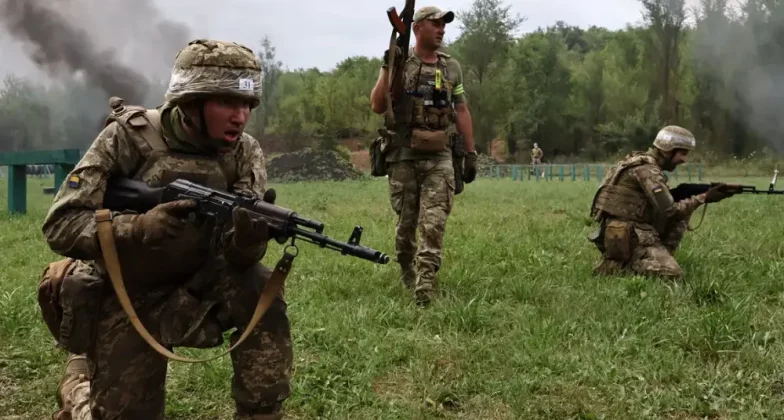 українська військова піхота на тренуванні