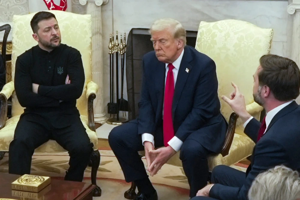 Володимир Зеленський з Трампом у овальному кабінеті, скандальні кадри