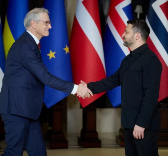 Президент України Володимир Зеленський зустрівся з прем'єр-міністром Норвегії Йонасом Гаром Сторе перед засіданням «Коаліції охочих» 24 лютого 2026 року