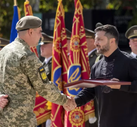 Український командир Владислав Польський отримав з рук президента України Володимира Зеленського найвищу військову нагороду країни — звання Героя України