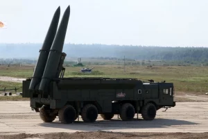 Росія модернізує свій арсенал балістичних ракет, що ускладнює їх перехоплення українськими засобами протиповітряної оборони.