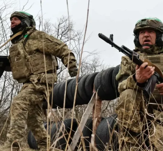 українські військові проводять тренування