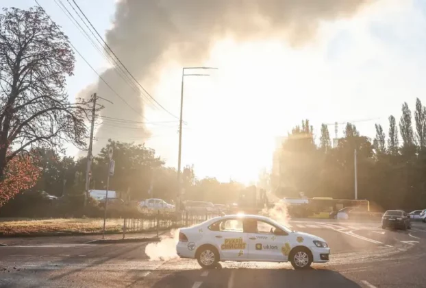 Росія все частіше наносить удари по автозаправках у Києві