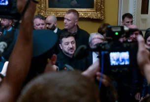 Прихильники цього законопроекту, зокрема президент України Володимир Зеленський, стверджують, що він надасть Білому дому необхідні інструменти для економічного тиску на Росію, обмеживши надходження коштів до військової машини Москви