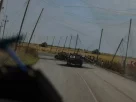 дорога покрита сіткою проти дронів