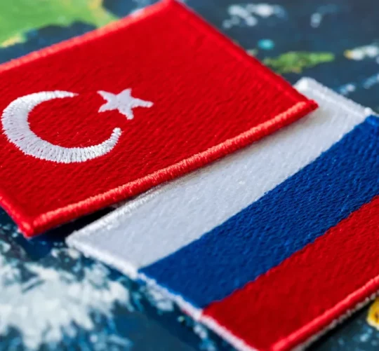 прапори Туреччини та Росії