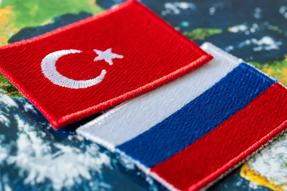 прапори Туреччини та Росії