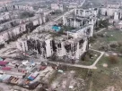Пошкоджені багатоквартирні будинки в Олешках, на півдні України