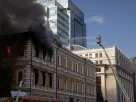 Гасіння пожежі Академії наук України у центрі столиці після удару російського безпілотника