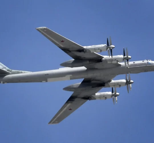 бомбардувальник Ту-95