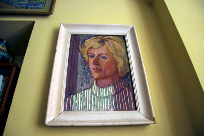 Лариса Крушельницька, портрет Марґіт Сельської, з домашньої колекції Л. Крушельницької. Фото Мирослава Ляхович