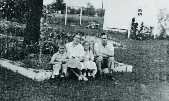 Осип Андрійович Мащак азом зі своєю родиною в США