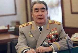 Проблеми Брежнєва ще більше поглибилися внаслідок катастрофічного військового втручання Москви в Афганістані в 1979–1989 роках