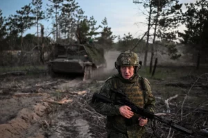 14 травня 2026 року на повітряному спостережному пункті в Ліманському секторі лінії фронту помічено російського військовослужбовця з Групи військ «Запад» (Захід)
