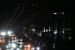 місто Київ у темряві після обстрілів енергетики Росією