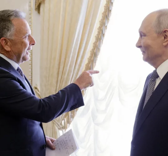 Посланець США Стів Віткофф зустрічається з Володимиром Путіним
