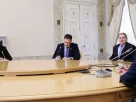 Віткофф (праворуч) зазначив, що після зустрічі з Путіним (ліворуч) ще залишається важлива робота