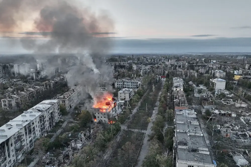 У міру того як п’ятий рік бойових дій затягується, ситуація стає все більш суворою