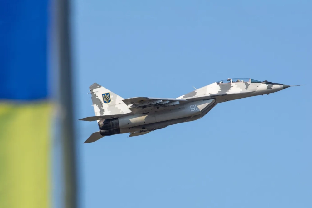 Винищувач МІГ-29 у повітрі